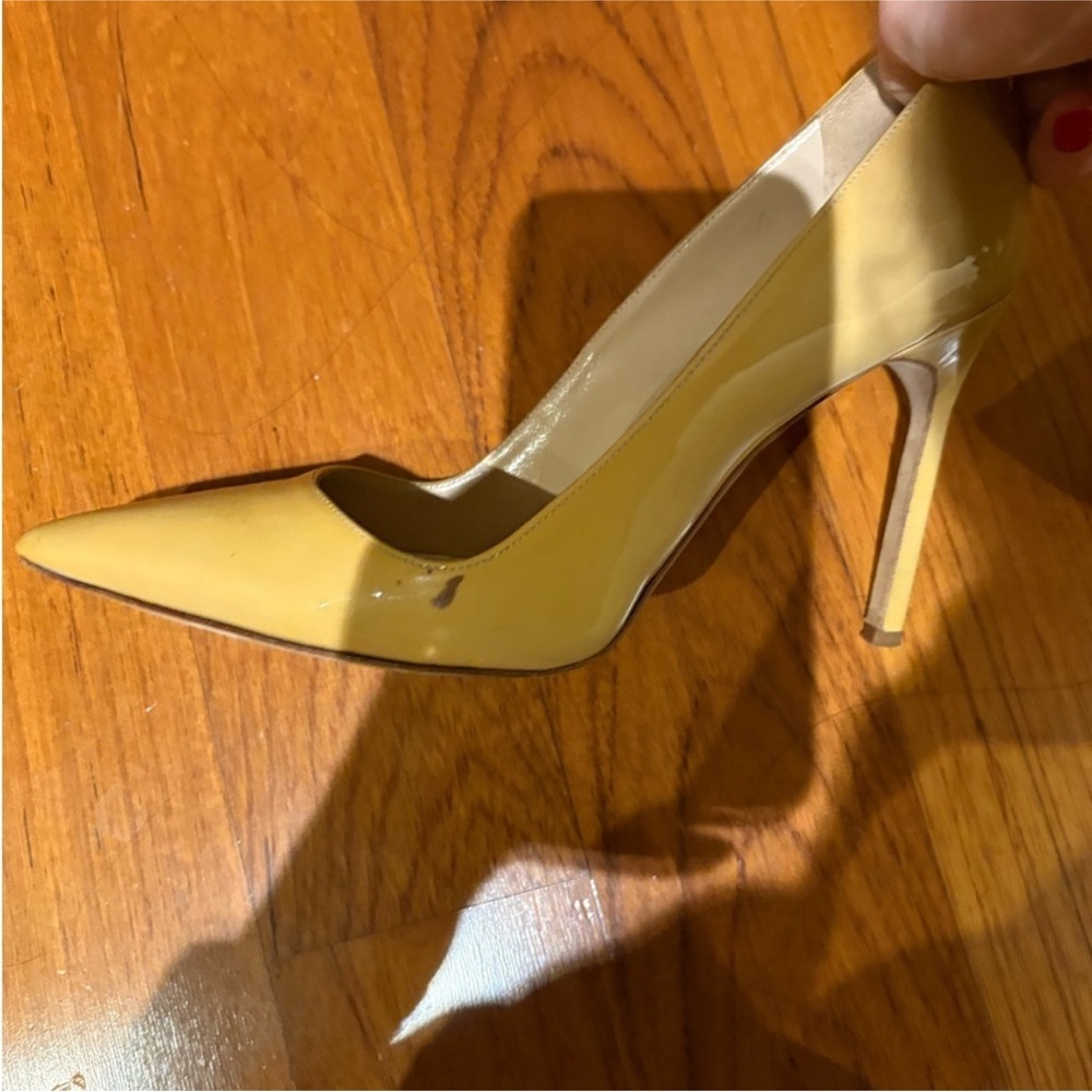 Manolo Blahnik patent heels - Picture 3 of 6